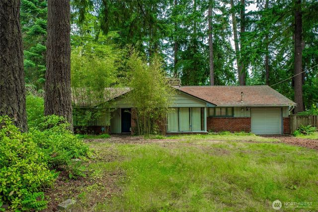 16030 33rd Avenue NE, Lake Forest Park, WA 98155