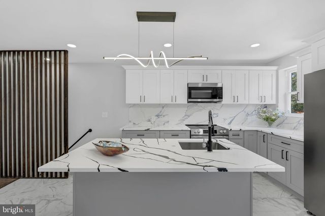 1552 MOHICAN ST, Philadelphia, PA 19138
