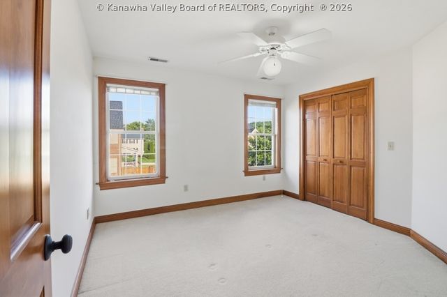 2006 Salisbury Way, Hurricane, WV 25526