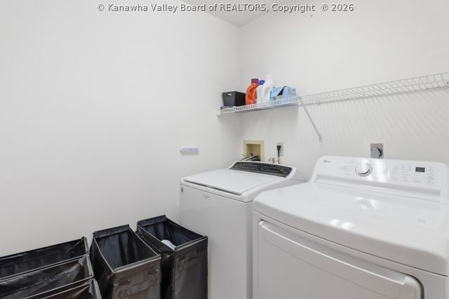 2006 Salisbury Way, Hurricane, WV 25526
