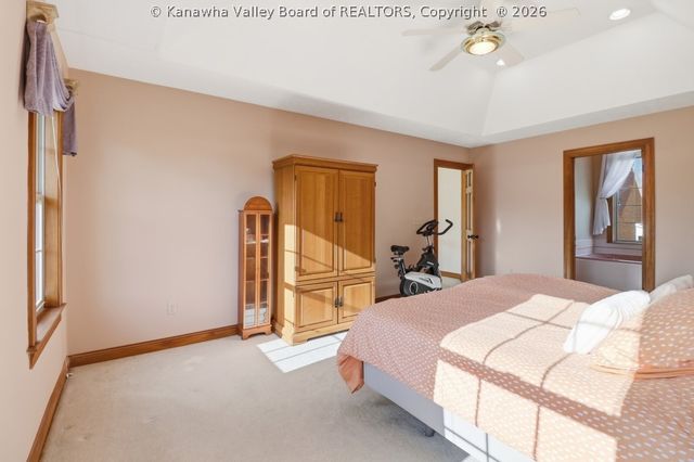 2006 Salisbury Way, Hurricane, WV 25526