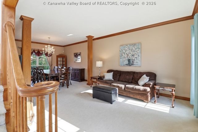 2006 Salisbury Way, Hurricane, WV 25526