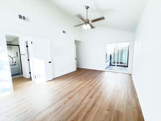 3819 Bear Creek Meadows Lane, Houston, TX 77043