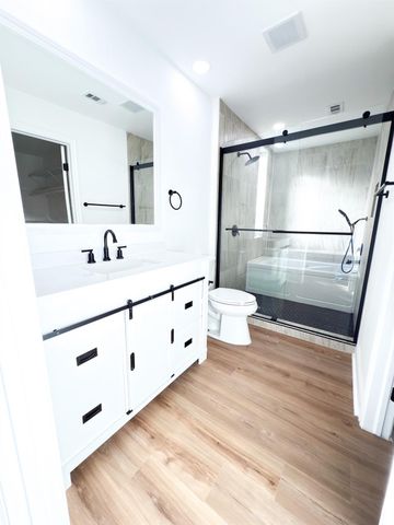 3819 Bear Creek Meadows Lane, Houston, TX 77043