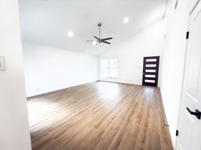 3819 Bear Creek Meadows Lane, Houston, TX 77043