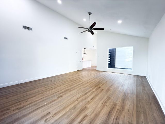 3819 Bear Creek Meadows Lane, Houston, TX 77043