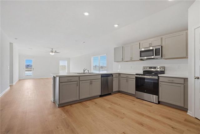 605 W Bluebird Street, Gardner, KS 66030