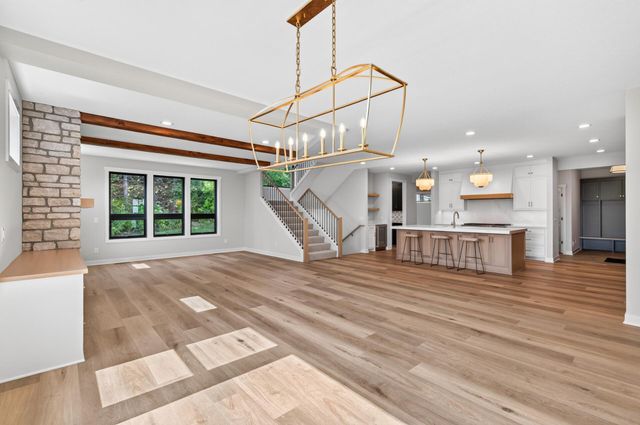 18393 56th Court N, Plymouth, MN 55446