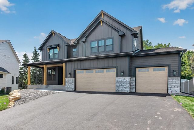 18393 56th Court N, Plymouth, MN 55446
