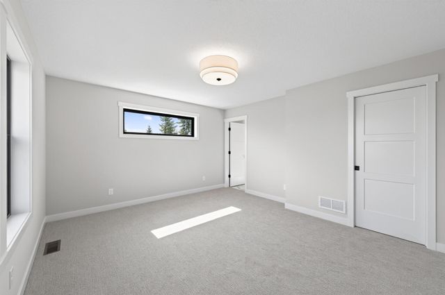 18393 56th Court N, Plymouth, MN 55446