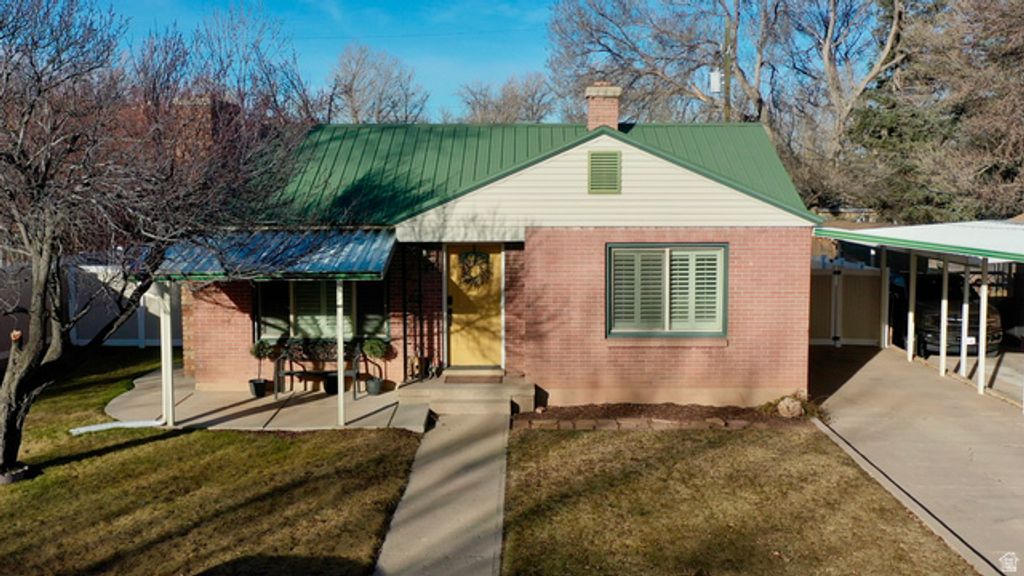Image 2 of property listing at 47 N 1050 W, Cedar City, UT 84720