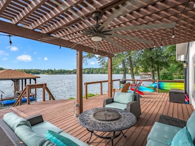 282 Island Drive, Murchison, TX 75778