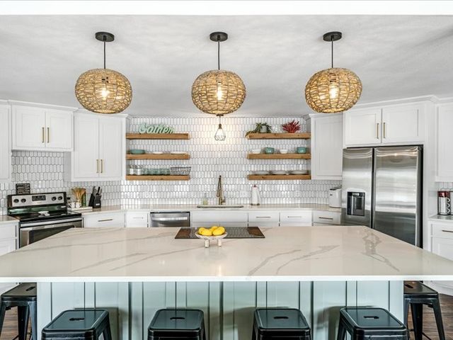 282 Island Drive, Murchison, TX 75778