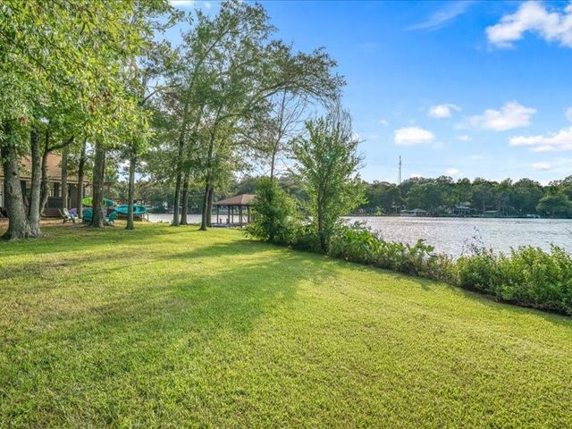 282 Island Drive, Murchison, TX 75778