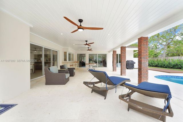 8300 SW 158th St, Palmetto Bay, FL 33157