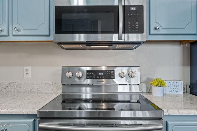 433 Kellywood Court, Fuquay Varina, NC 27526