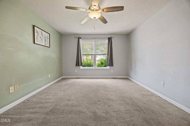 433 Kellywood Court, Fuquay Varina, NC 27526