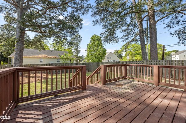433 Kellywood Court, Fuquay Varina, NC 27526