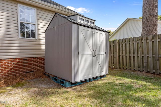 433 Kellywood Court, Fuquay Varina, NC 27526