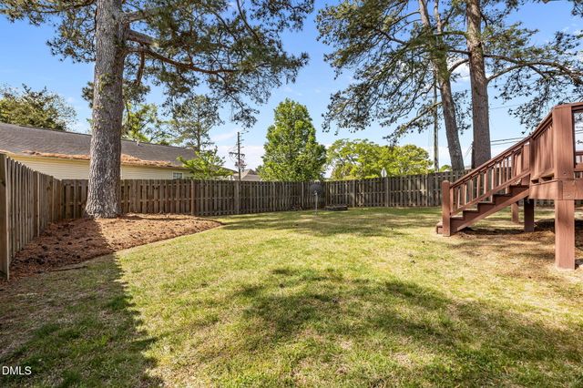 433 Kellywood Court, Fuquay Varina, NC 27526