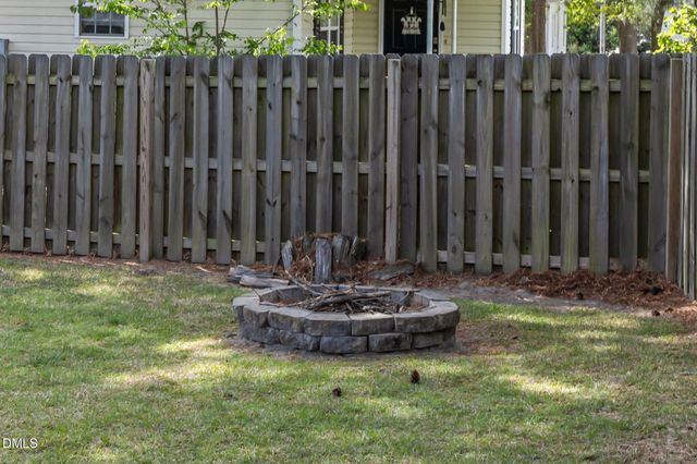 433 Kellywood Court, Fuquay Varina, NC 27526