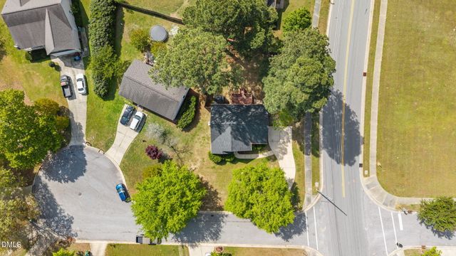 433 Kellywood Court, Fuquay Varina, NC 27526