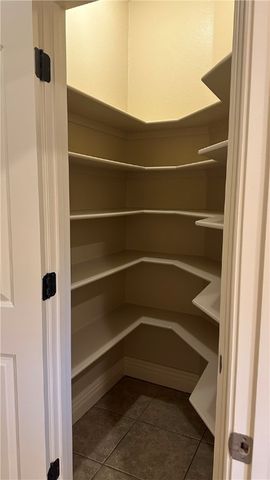 2005 SW Pinoak Avenue, Bentonville, AR 72712