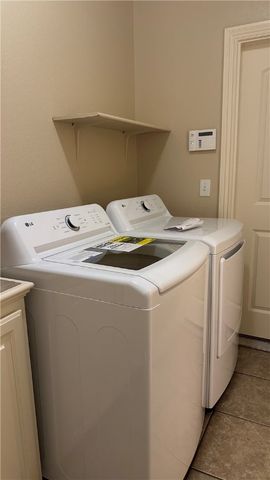 2005 SW Pinoak Avenue, Bentonville, AR 72712