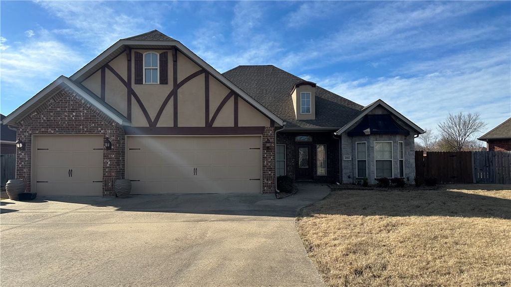 2005 SW Pinoak Avenue, Bentonville, AR 72712