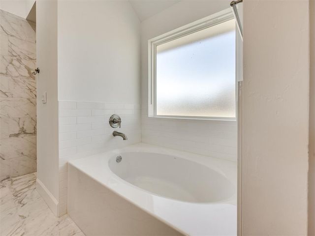 2917 Kingswood Drive, Norman, OK 73071