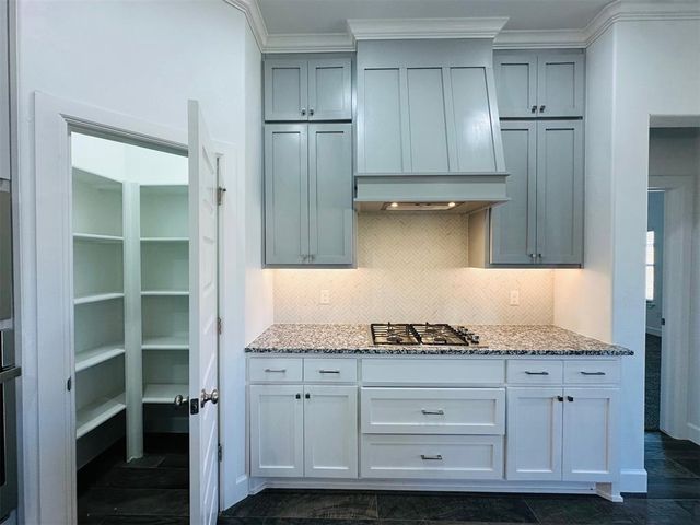 2917 Kingswood Drive, Norman, OK 73071