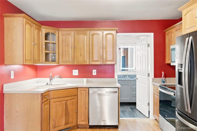 301 W Young Street, Clio, MI 48420