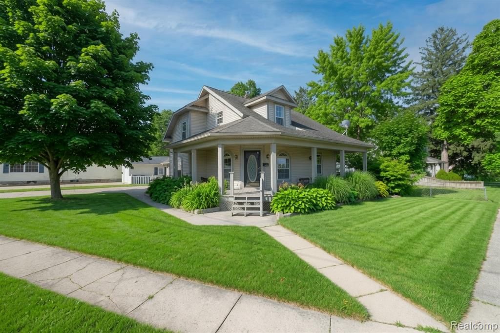 301 W Young Street, Clio, MI 48420