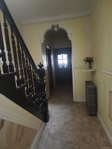 60-42 67 Avenue, Ridgewood, NY 11385