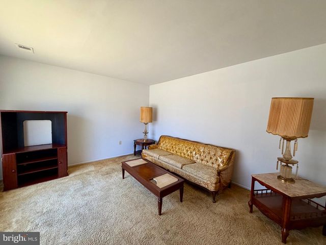 7639 SWAN TER, Landover, MD 20785
