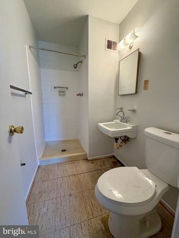 7639 SWAN TER, Landover, MD 20785