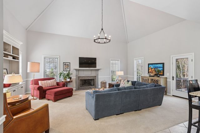 9564 Keeneland Dr, Brentwood, TN 37027