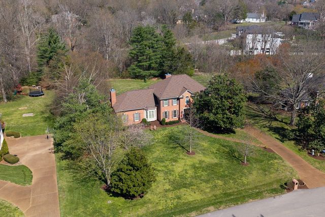 9564 Keeneland Dr, Brentwood, TN 37027