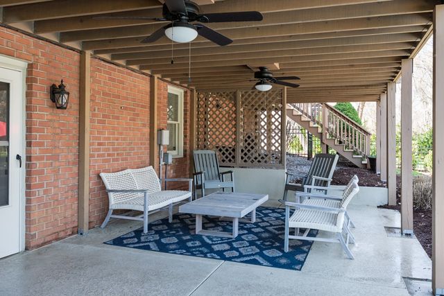 9564 Keeneland Dr, Brentwood, TN 37027