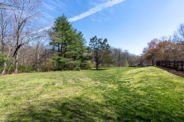 9564 Keeneland Dr, Brentwood, TN 37027