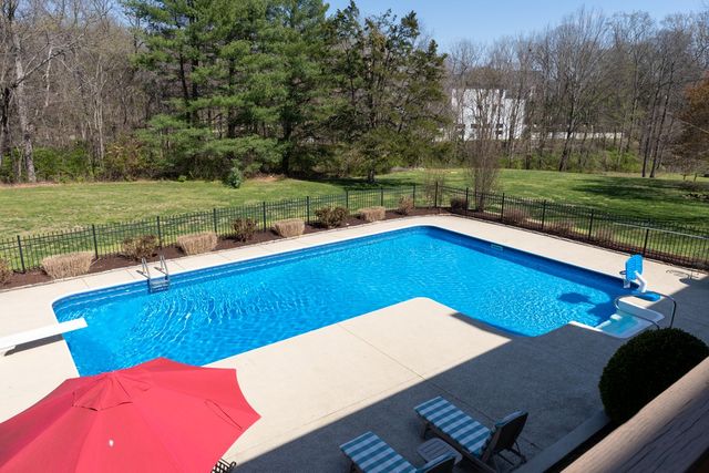 9564 Keeneland Dr, Brentwood, TN 37027