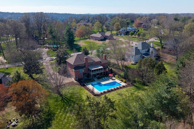 9564 Keeneland Dr, Brentwood, TN 37027