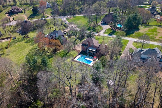 9564 Keeneland Dr, Brentwood, TN 37027