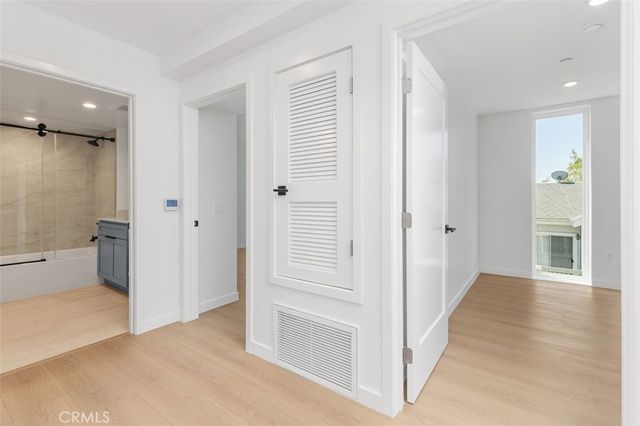 176 N Catalina Avenue 403, Pasadena, CA 91106