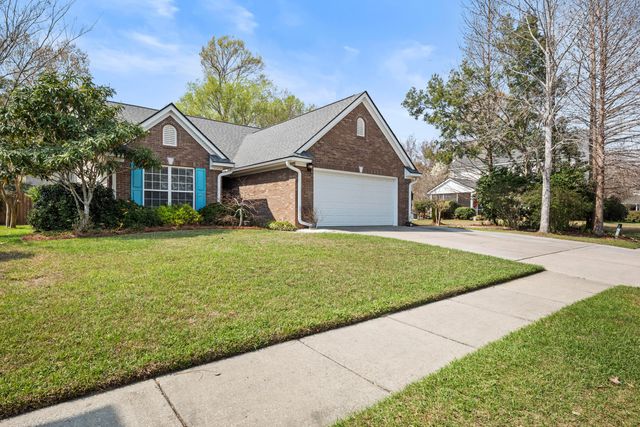 104 Oakbluff Road, Summerville, SC 29485