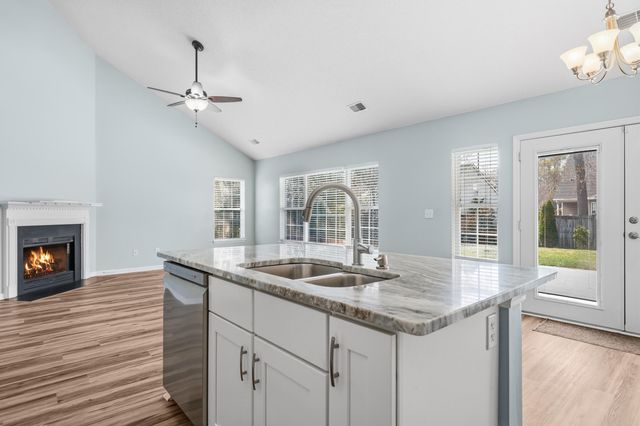 104 Oakbluff Road, Summerville, SC 29485