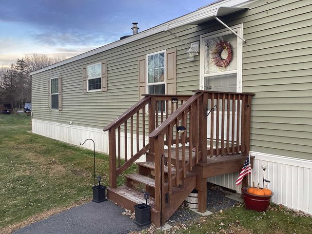 7 Woodland Park, Troy, NH 03465