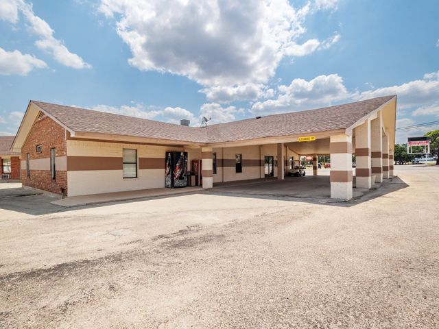 4410 Highway 377 S, Brownwood, TX 76801