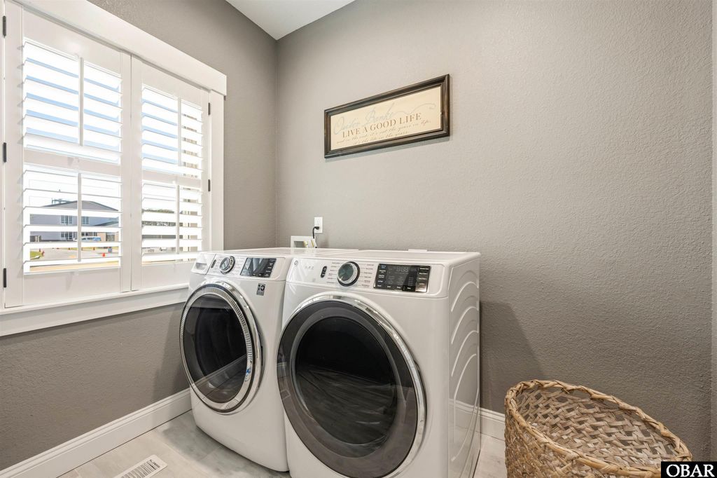 Image 20 of property listing at 109 Dartmoor Lane Lot 29, Manteo, NC 27954