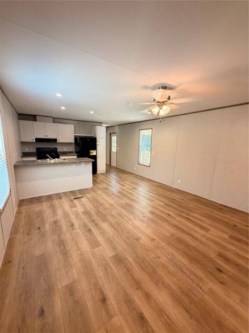 4782 Fm 1010 Road, Cleveland, TX 77327